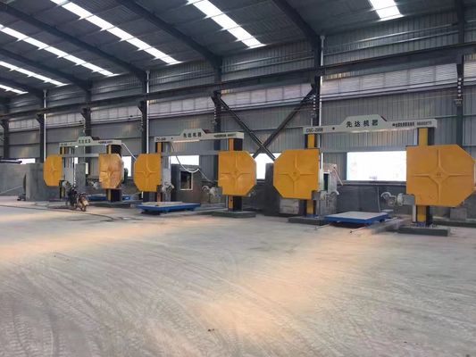 Máquina de corte de alambre de diamante de control CNC con alta precisión de corte y enlace de cuatro huso para el corte de piedra