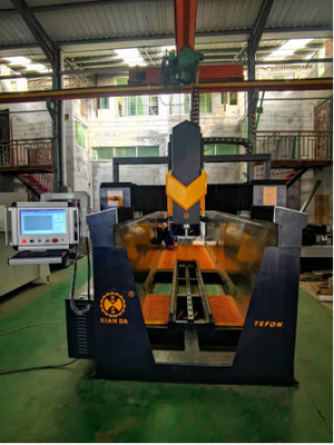 Máquina de tallado de columnas CNC de 4 ejes de alta precisión 7.5kw