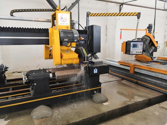 Material metálico Cuatro piezas máquina de corte de baluster fuente de alimentación AC