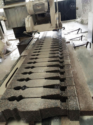 Máquina de perfilado lineal CNC de alta velocidad de corte para cortar balustres cuadrados