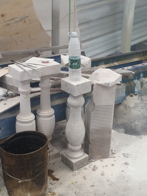 Máquina de perfilado de columna de precisión con fuerza de corte de gran capacidad y bajo nivel de ruido