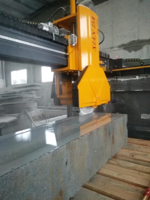 Máquina de corte de bloques medianos para cortar losas gruesas y espacios en blanco cuadrados