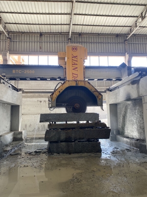 Máquina de corte de puentes de bloques de alta precisión para el consumo de agua y el sistema de seguridad de 15m3/h