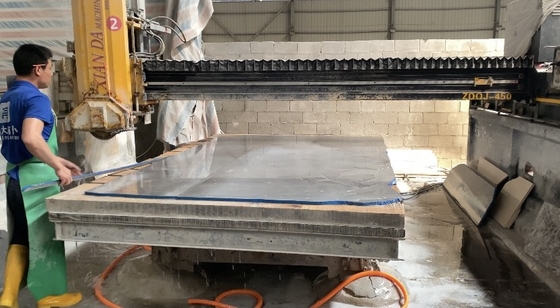 Máquina automática de corte de puentes con sistema de seguridad de alimentación de corriente alterna y diámetro de la hoja de 2200-2800 mm