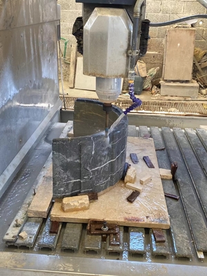 Máquina de tallado de columna de la losa de arco de 4 ejes estable