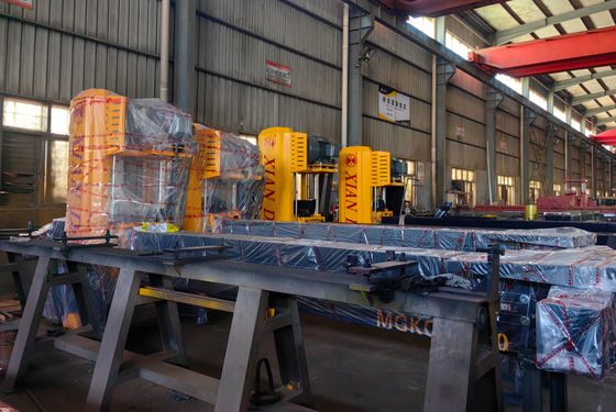 Máquina de corte de losas de piedra de cuatro columnas