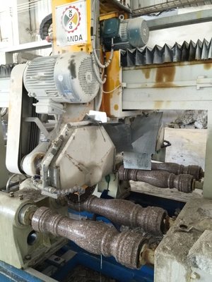 PLC / CNC de alta precisión Cuatro Pcs Blauster máquina de corte para pilar, columna tapa, bloqueo de carretera