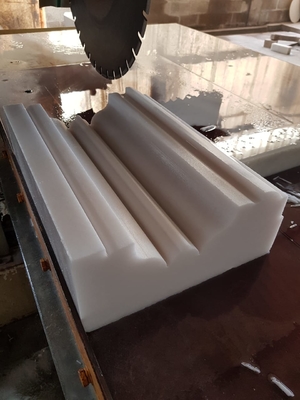 Máquina de corte de perfiles lineales PLC/CNC para balustras cuadradas, curvas lineales