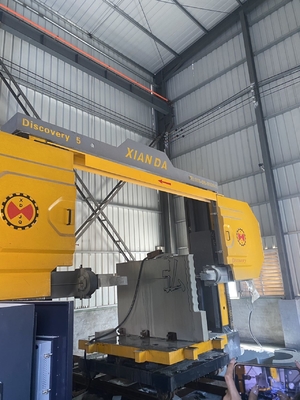 Máquina de piedra CNC de 5 ejes Máquina de sierra de alambre de diamante para formas 3D