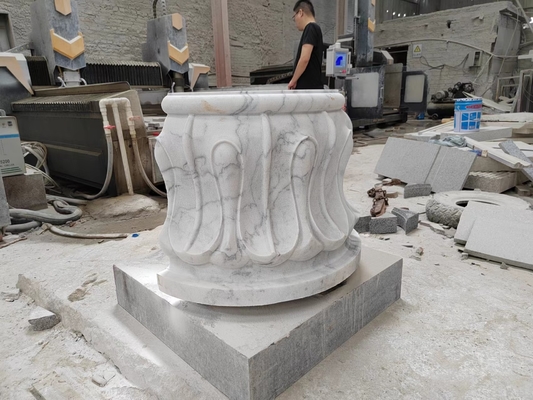 Xianda 4 eje Máquina de tallado CNC de alta precisión con precisión de posicionamiento de 0.02 mm y potencia de husillo de 5.5KW