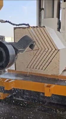 Máquina de sierra de alambre de diamante CNC de 4 ejes con sistema de control automático para mármol, granito
