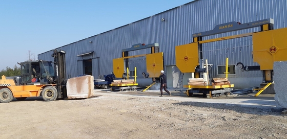 Máquina de sierra de alambre de diamante CNC de alta precisión para cortar y recortar mármol y granito