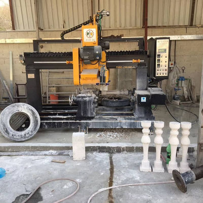 Máquina de corte de baluster de alta eficiencia 4PCS con control PLC / CNC y diámetro de procesamiento máximo de 500 mm para la piedra