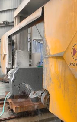 Máquina para cortar cartas digitales de placas circulares de mármol