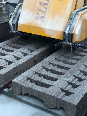 Máquina de corte CNC lineal de 3 ejes con potencia de 220V 15kw motor principal y 21,5kw potencia bruta para barandillas de granito