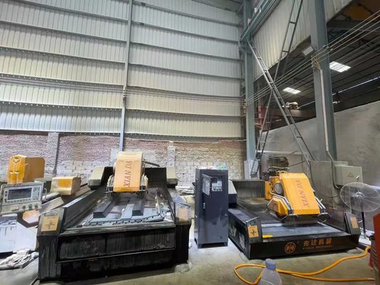 Máquina de corte CNC lineal de 3 ejes con potencia de 220V 15kw motor principal y 21,5kw potencia bruta para barandillas de granito