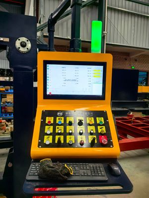 Máquina de corte por puente CNC profesional de 5 ejes con mesa de trabajo de 3400x2000 mm y rotación de cabezal de 0°-360° para corte de piedra de precisión