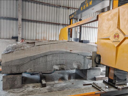 Máquina de sierra de alambre de diamante para trabajos pesados con pórtico móvil, con tamaño máximo de procesamiento de 3500*3500*2200 mm y control CNC/PLC para corte de piedra de alta precisión