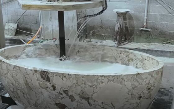 Centro de mecanizado CNC de 5+1 ejes para formas 3D de granito y mármol