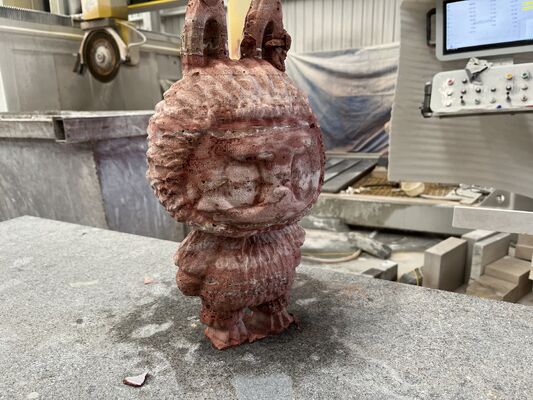 Sistema de seguridad Máquina de corte de sierra de puente con peso bruto de 5100 kg y potencia bruta de 57/67kw