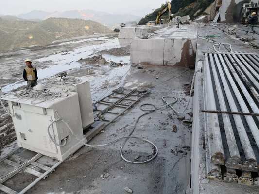 Máquina automática de sierra de alambre de diamante con control CNC para corte de piedra de alta precisión
