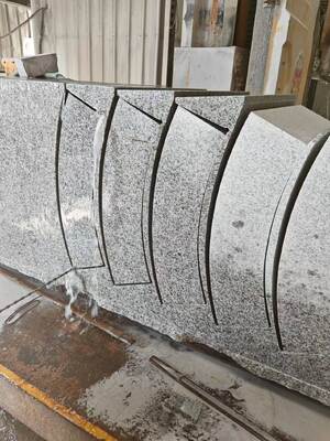 Máquina de sierra de alambre CNC vertical con control PLC para el corte de piedra, consumo de agua de 4 m3/h y longitud de alambre de 20-50 m