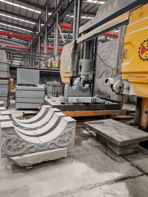 Máquina de sierra de alambre de diamante CNC con enlace de cuatro husillos para un tamaño de procesamiento máximo de 3000x2000x1500mm, certificada CE e ISO9001