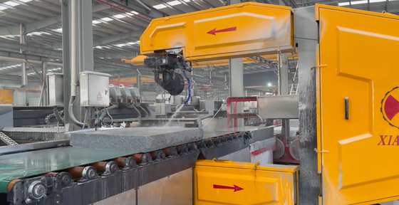 Máquina de sierra de alambre de diamante CNC vertical con precisión CNC de 3 ejes, trabajo independiente de doble mesa y protección de tensión en tiempo real