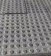 Máquina de tallado de piedra CNC eléctrica con precisión de 0,02 mm y velocidad del aire de 15 m / min para piedra de pavimento táctil
