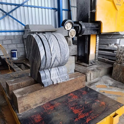 Máquina CNC para el corte de contornos de forma especial de lápidas y monumentos