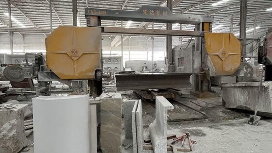 MÁQUINA DE CORTE POR HILO CNC PARA PERFILADO — MANEJA PRODUCTOS CURVOS, COLUMNAS Y LÁPIDAS DE GRAN TAMAÑO (3000*3000*1500MM)
