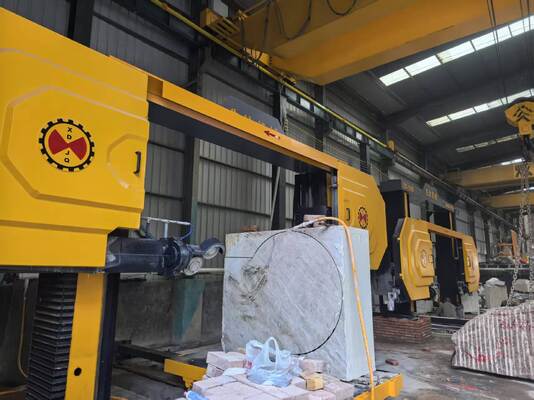 Máquina cortadora de hilo de diamante CNC con husillo de 11 kW, reductor de alta precisión y servomotor para corte de piedra de 2500*3000*1500 mm