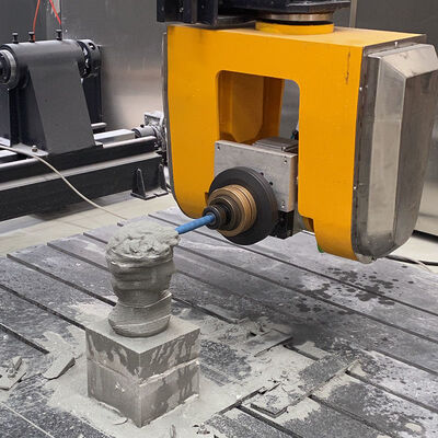 Líder 1500 1500CM 5 Ejes Centro de mecanizado de piedra CNC Granito Mármol Cuarzo Corte Equipo de fresado para la columna romana de la encimera
