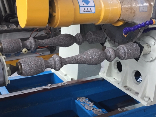 Cortadora de la piedra del pilar del PLC de la máquina de piedra del torno sola que perfila para Balust
