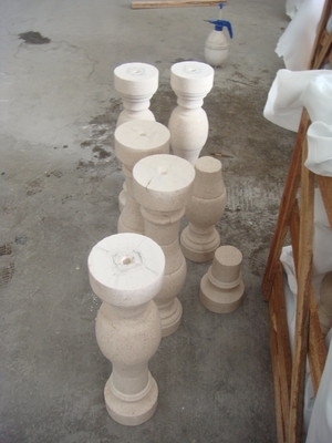 Máquina polaca 500m m de la columna del balaustre de la barandilla del pilar sólido de la barandilla 600m m